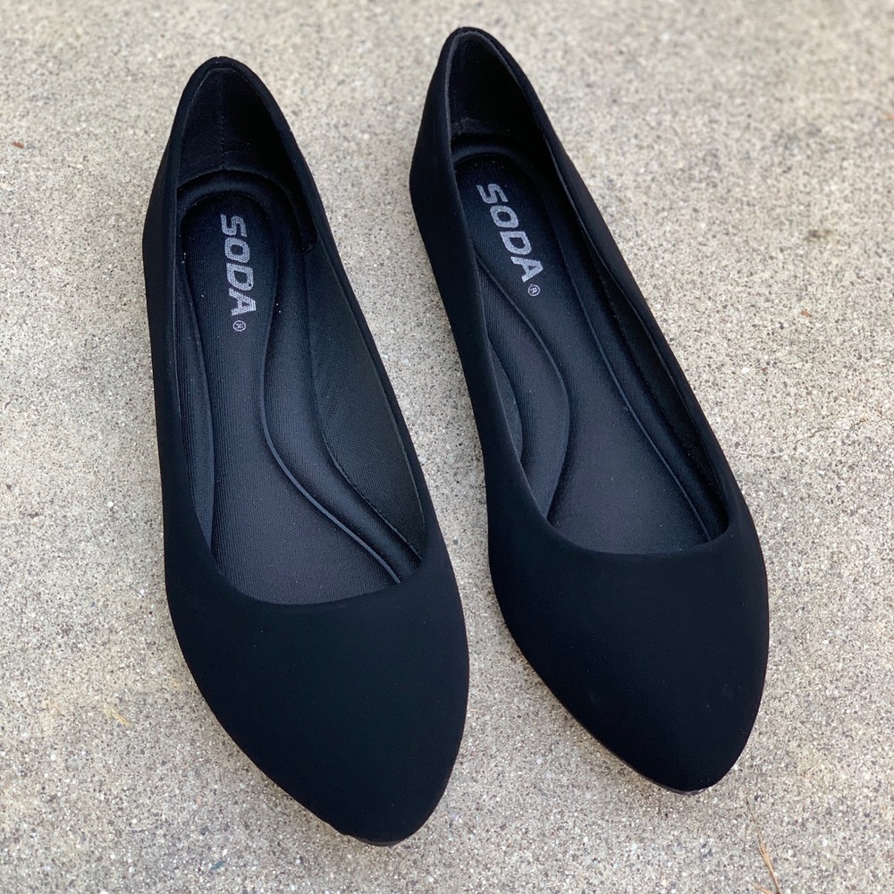 Soda Black Women's Flats